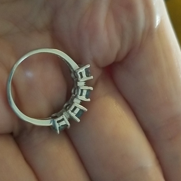 Solid .925 SS Genuine Diamond/Blue Topaz Ring - Picture 6 of 10